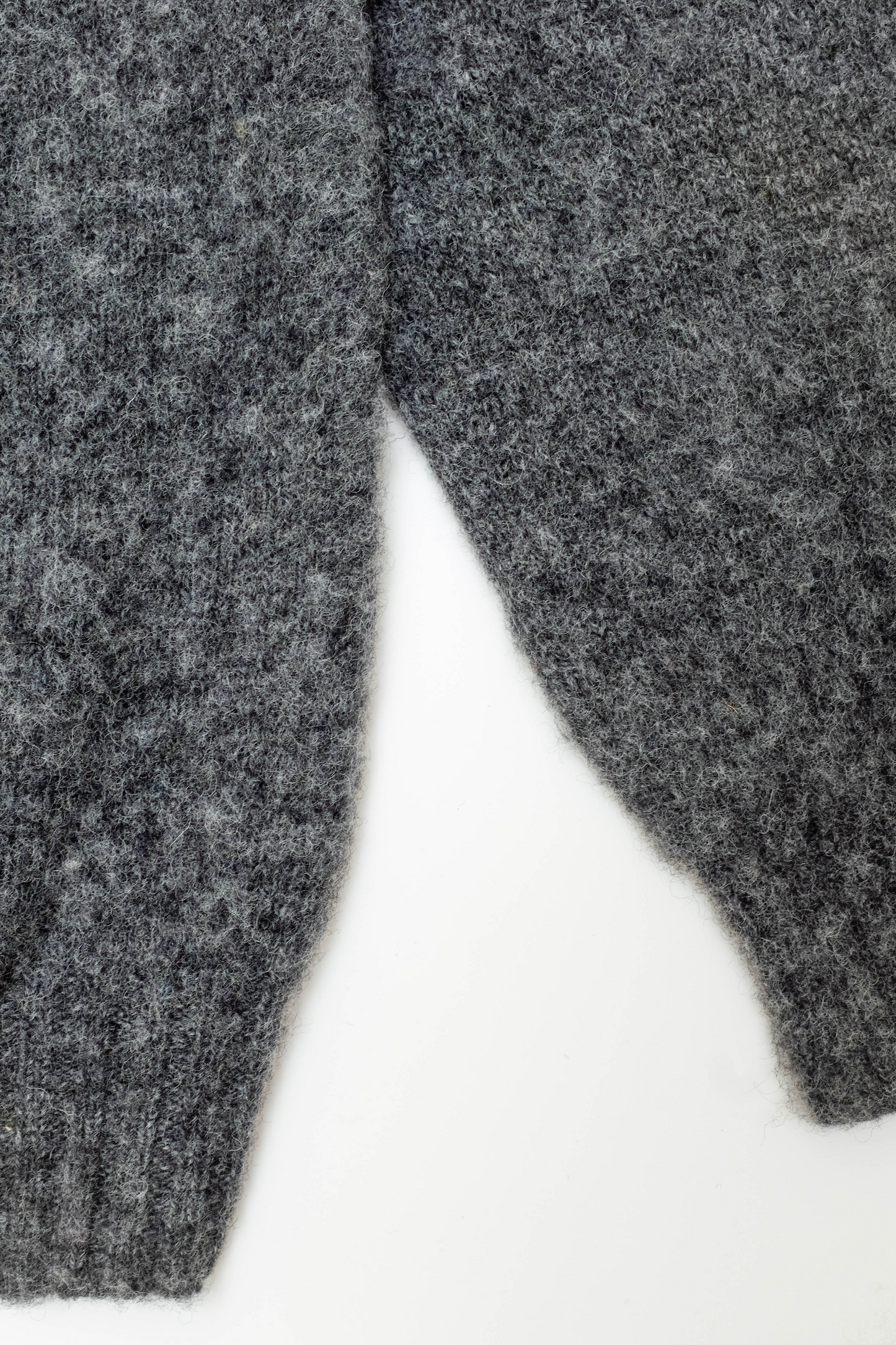 Pull Shaggy Dog en laine gris foncé