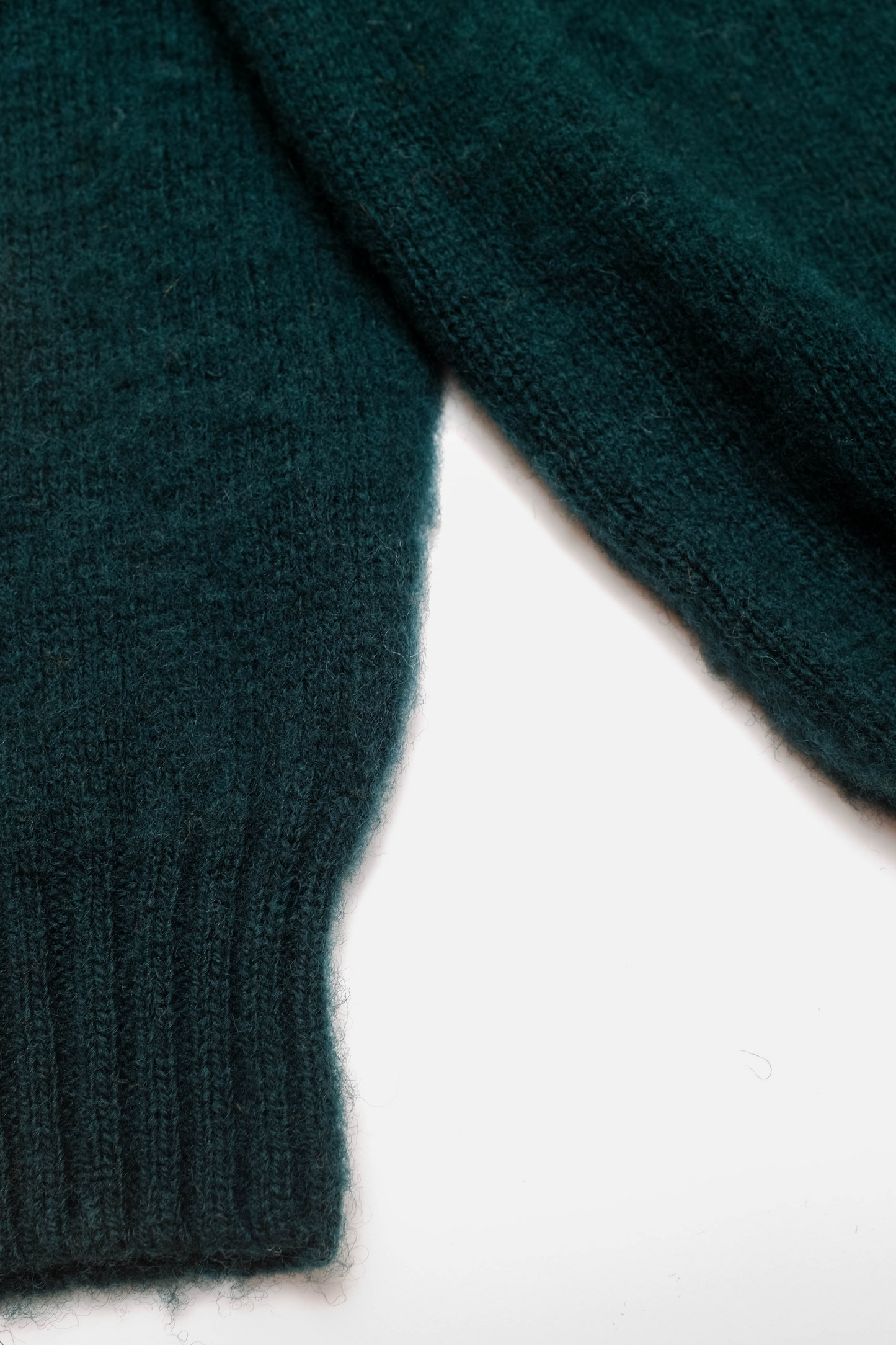 Pull Shaggy Dog en laine vert foncé