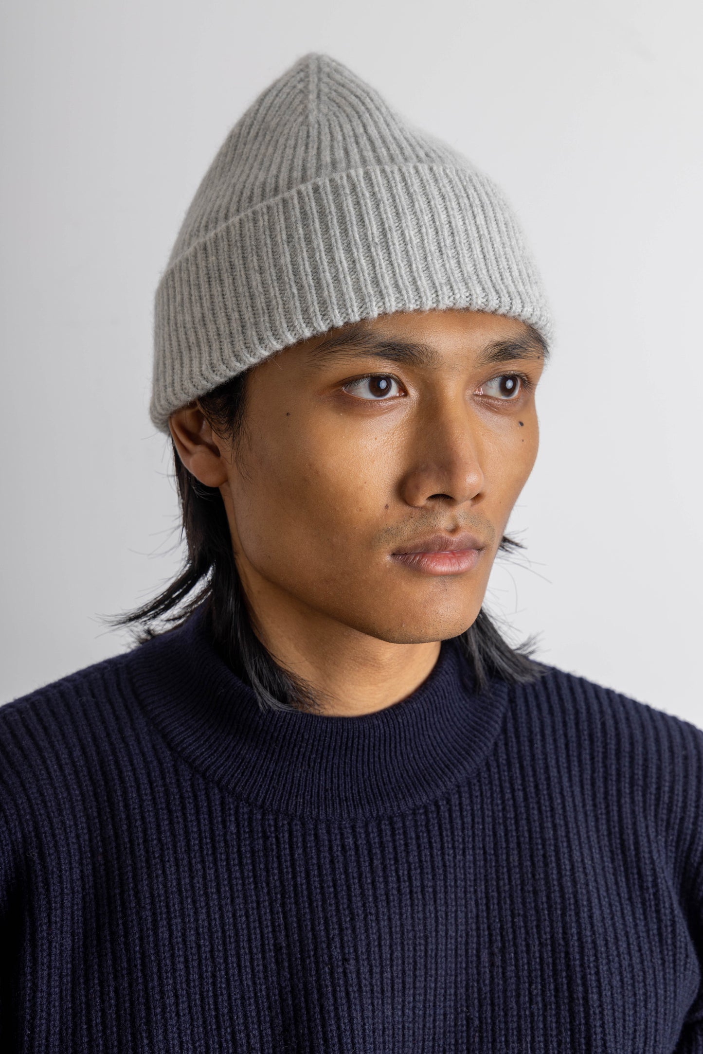 Bonnet en laine gris chiné clair