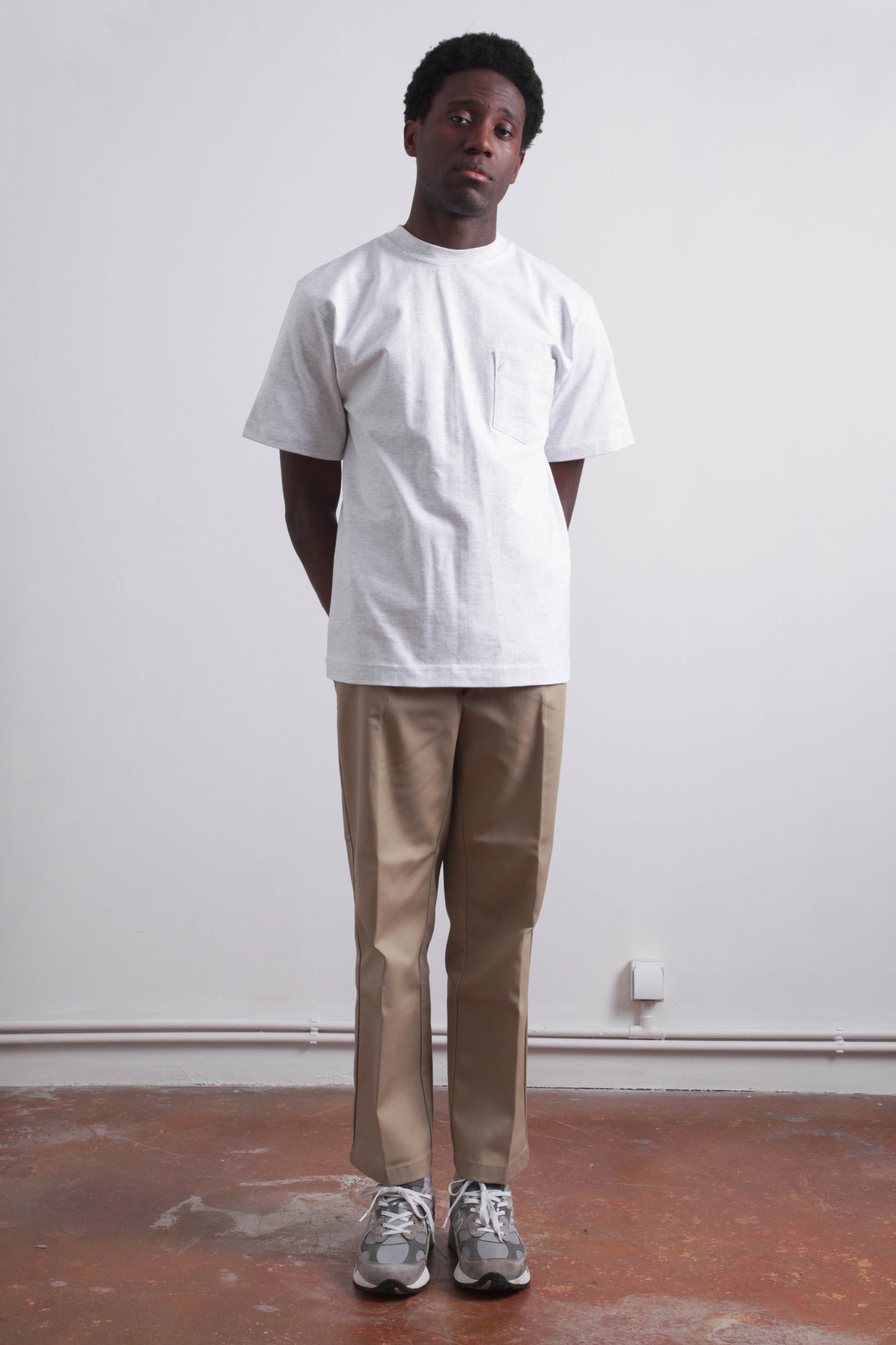 Max-weight T-shirt Heather Gray with Pocket