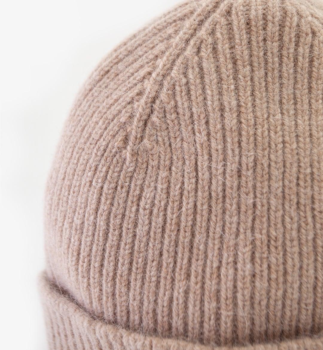 MACKIE Bonnet en laine camel - suuupply