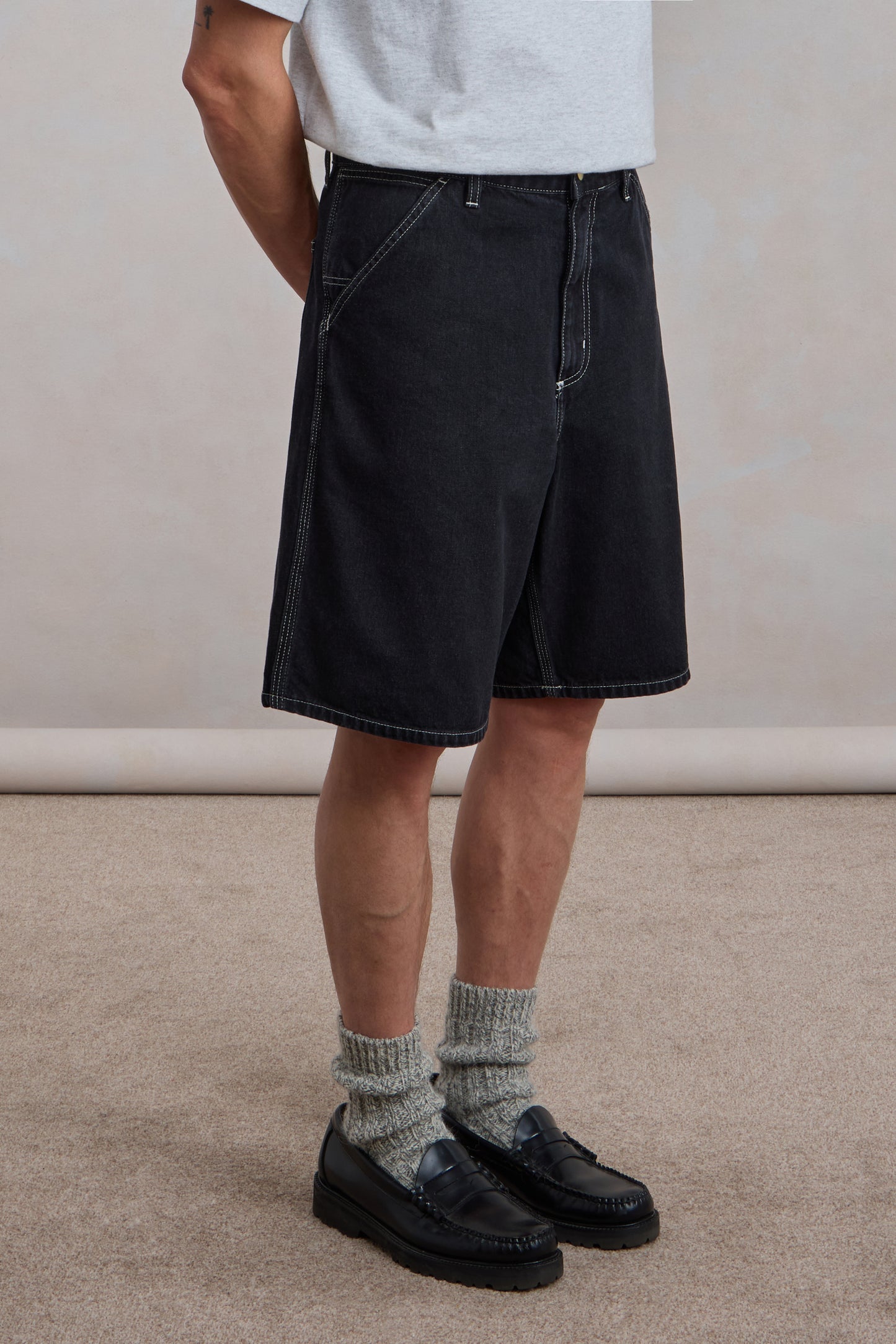 Simple Short - Black stone washed