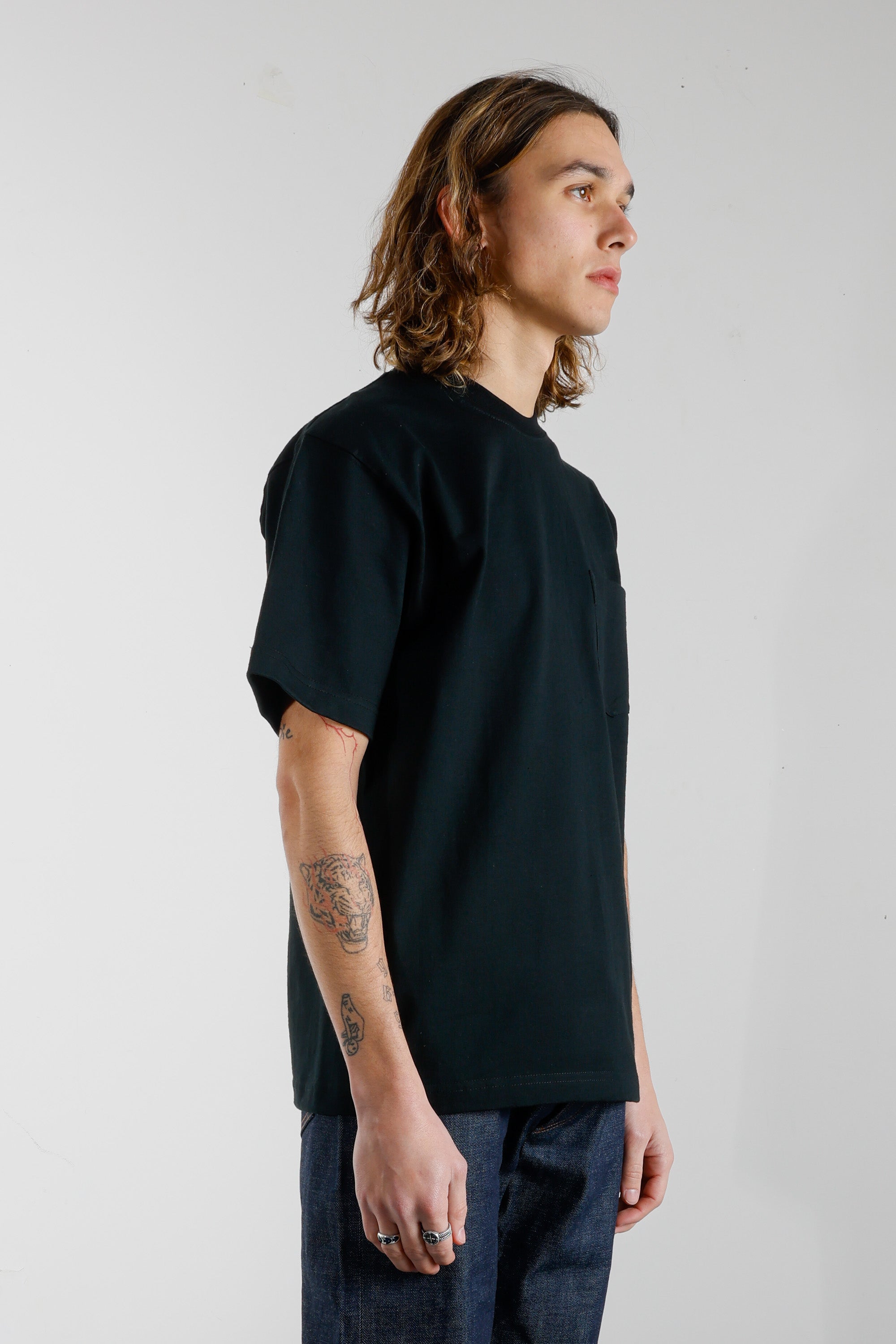 Max-weight T-shirt Black with Pocket