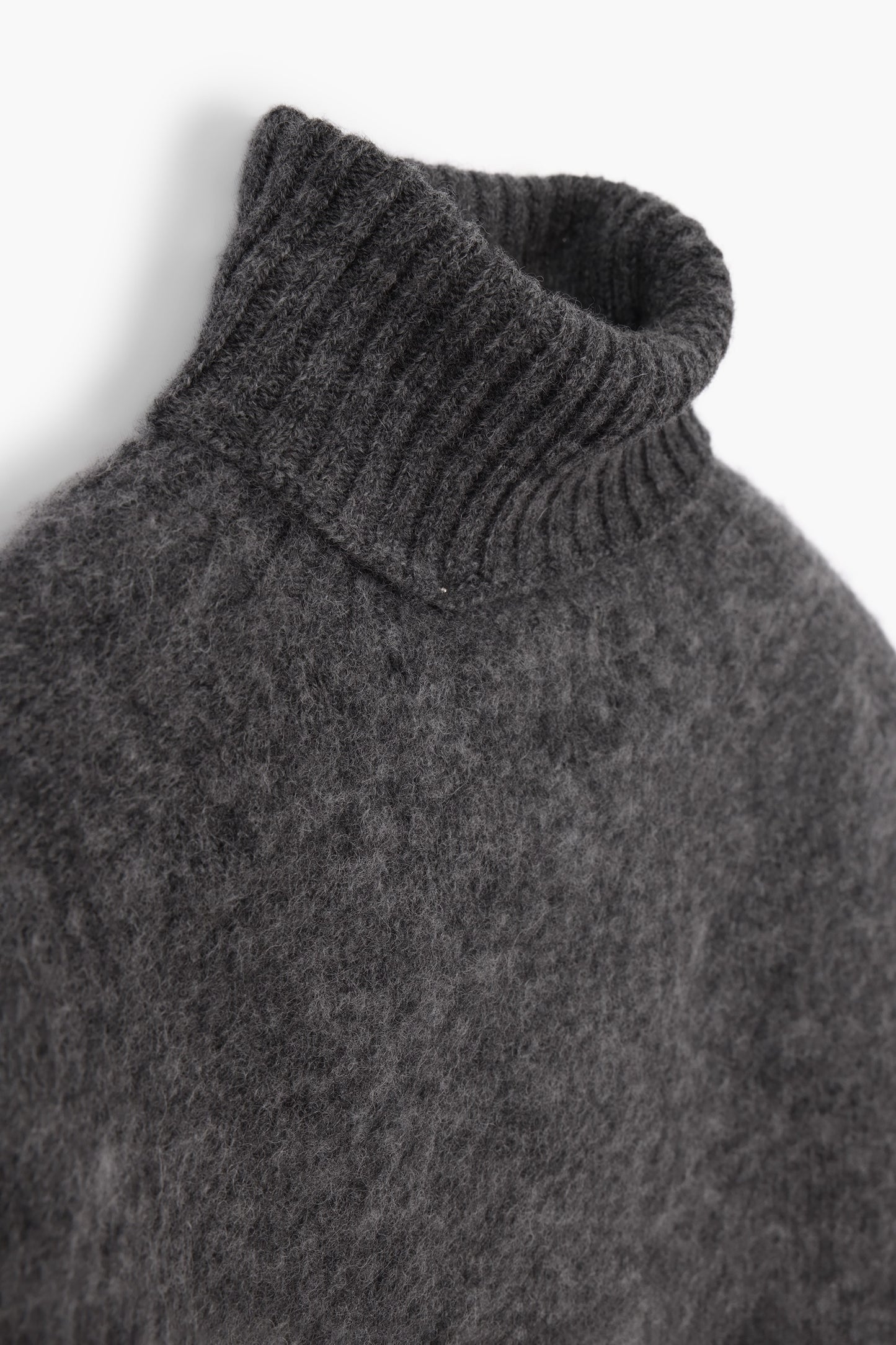 Shaggy Dog wool turtleneck sweater - Dark Grey