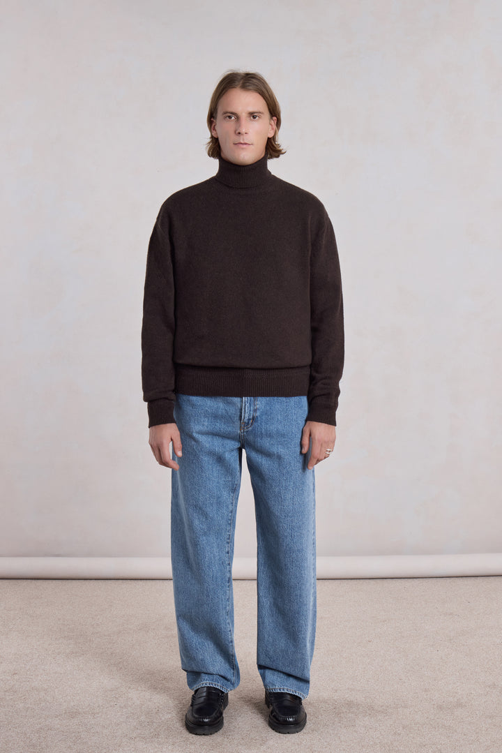 Relaxed Cashmere Turtleneck - Brown