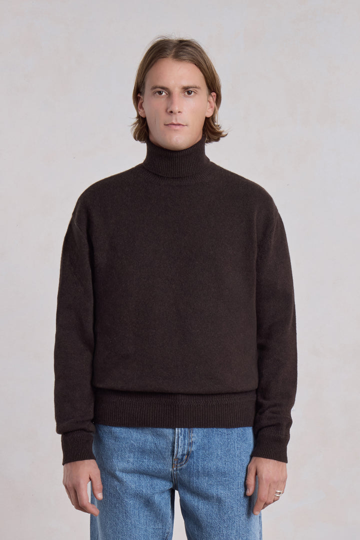 Relaxed Cashmere Turtleneck - Brown