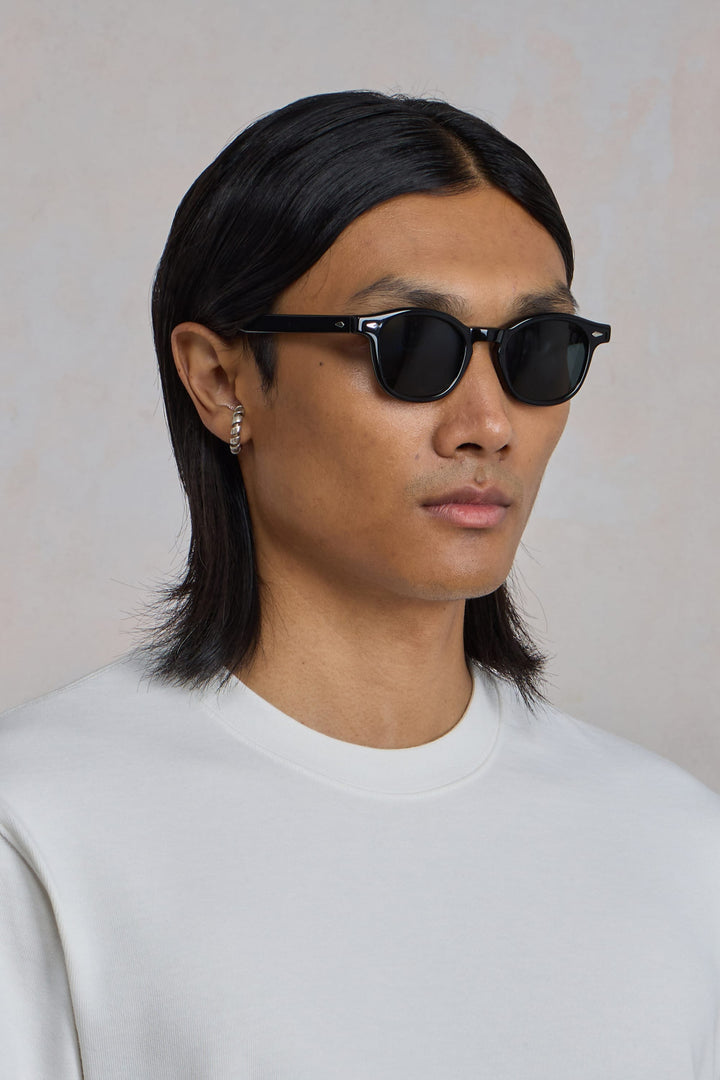 Eaves - Black/Black